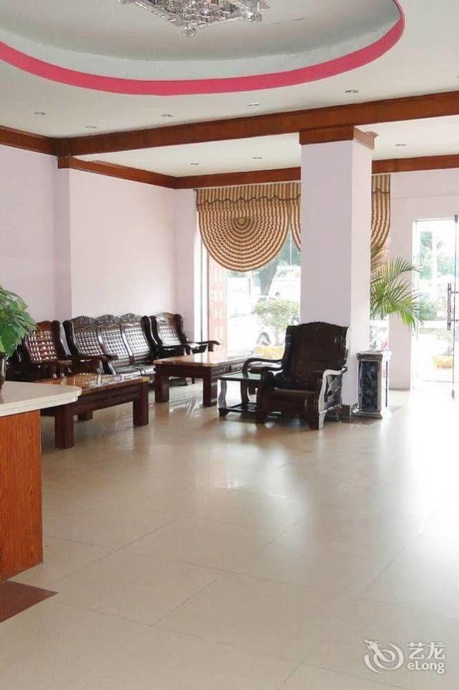 Beihai Aviation Business Hotel Екстериор снимка